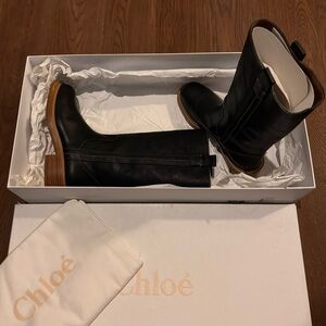 New in box Chloe Edith leather boots